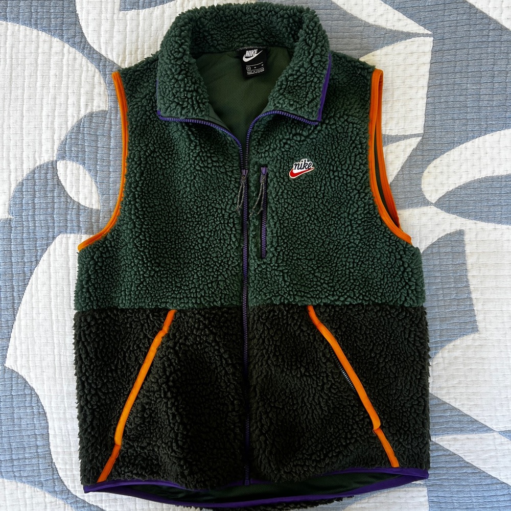 Nike Sportswear Fleece Vest - Green / Gold/ Purple - Medium